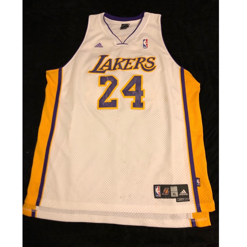 Lakers jersey XL